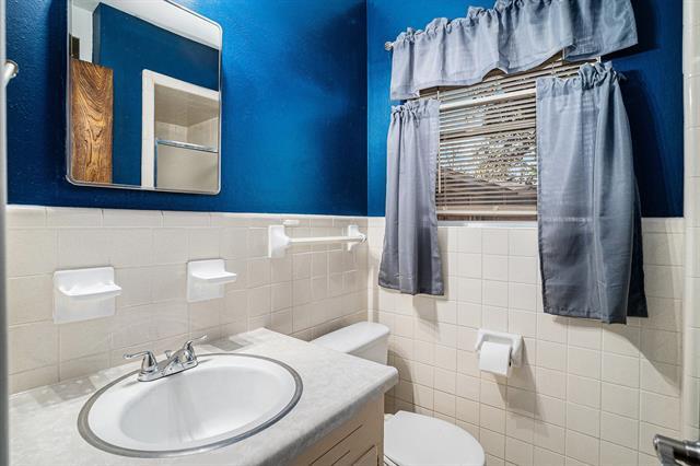 Building Photo - 312 Stroud St