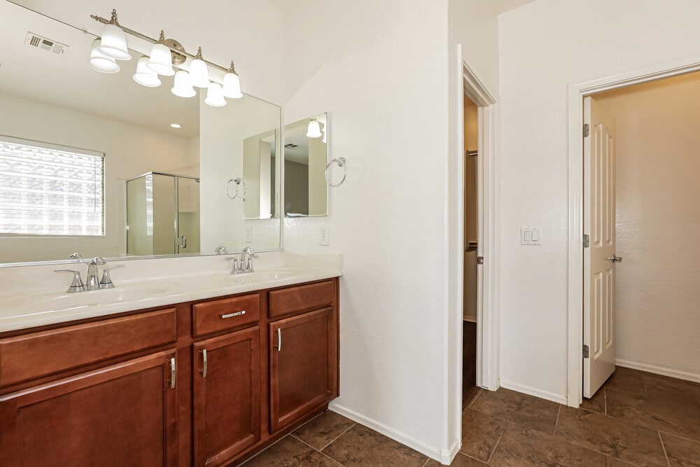Building Photo - 38514 N Navarro Dr