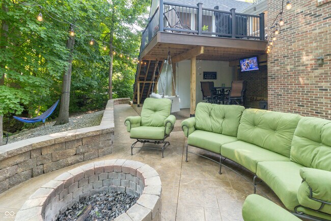 Building Photo - 8429 Catamaran Dr