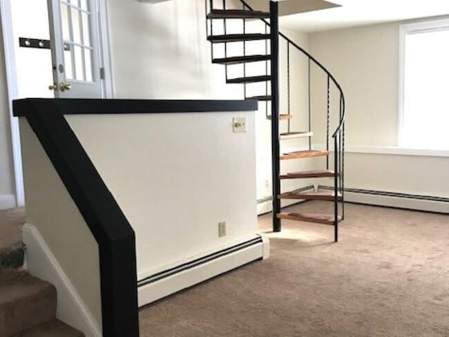 Building Photo - 1393 US-302