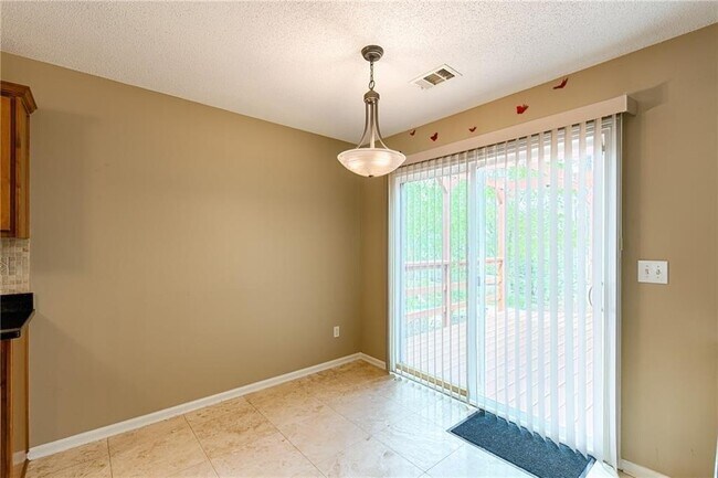 Building Photo - 13646 Weycroft Cir