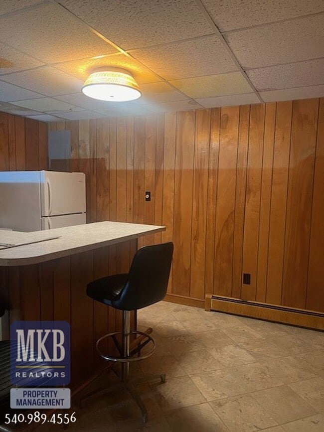 Building Photo - 4bd/3bth SW County Home