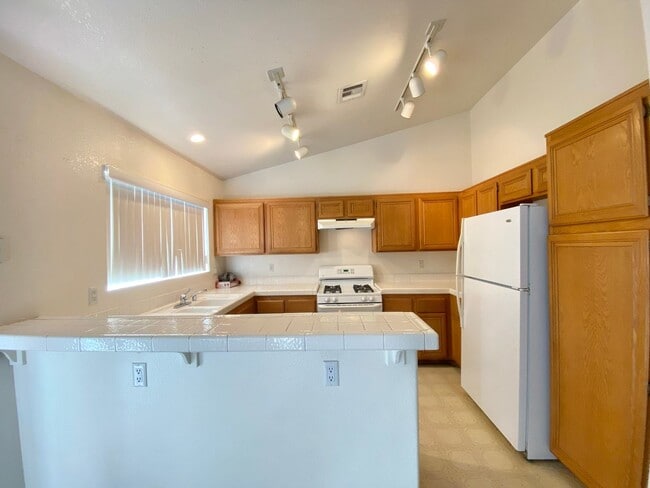Building Photo - 4425 Frostbrook Cir