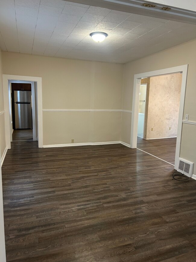 Building Photo - 435 Prospect Ct