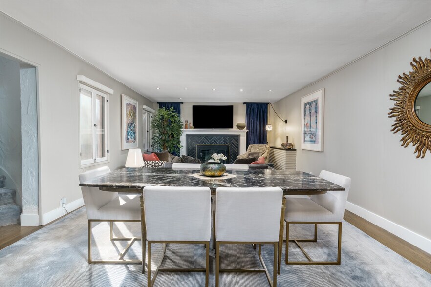 Building Photo - 2066 Glencoe Way