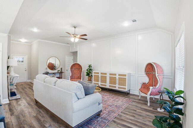 Building Photo - Latitude 32