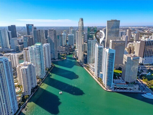 Building Photo - 325 S Biscayne Blvd