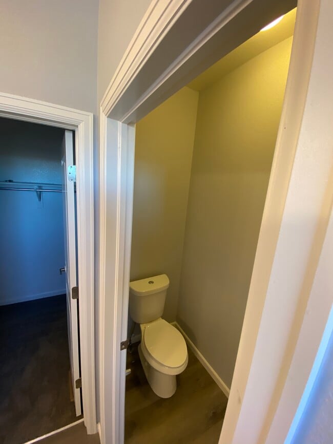 Master bathroom - 16155 W 62nd Ln