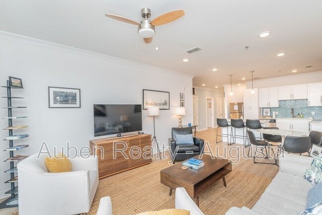 Building Photo - 111 Railroad Ave