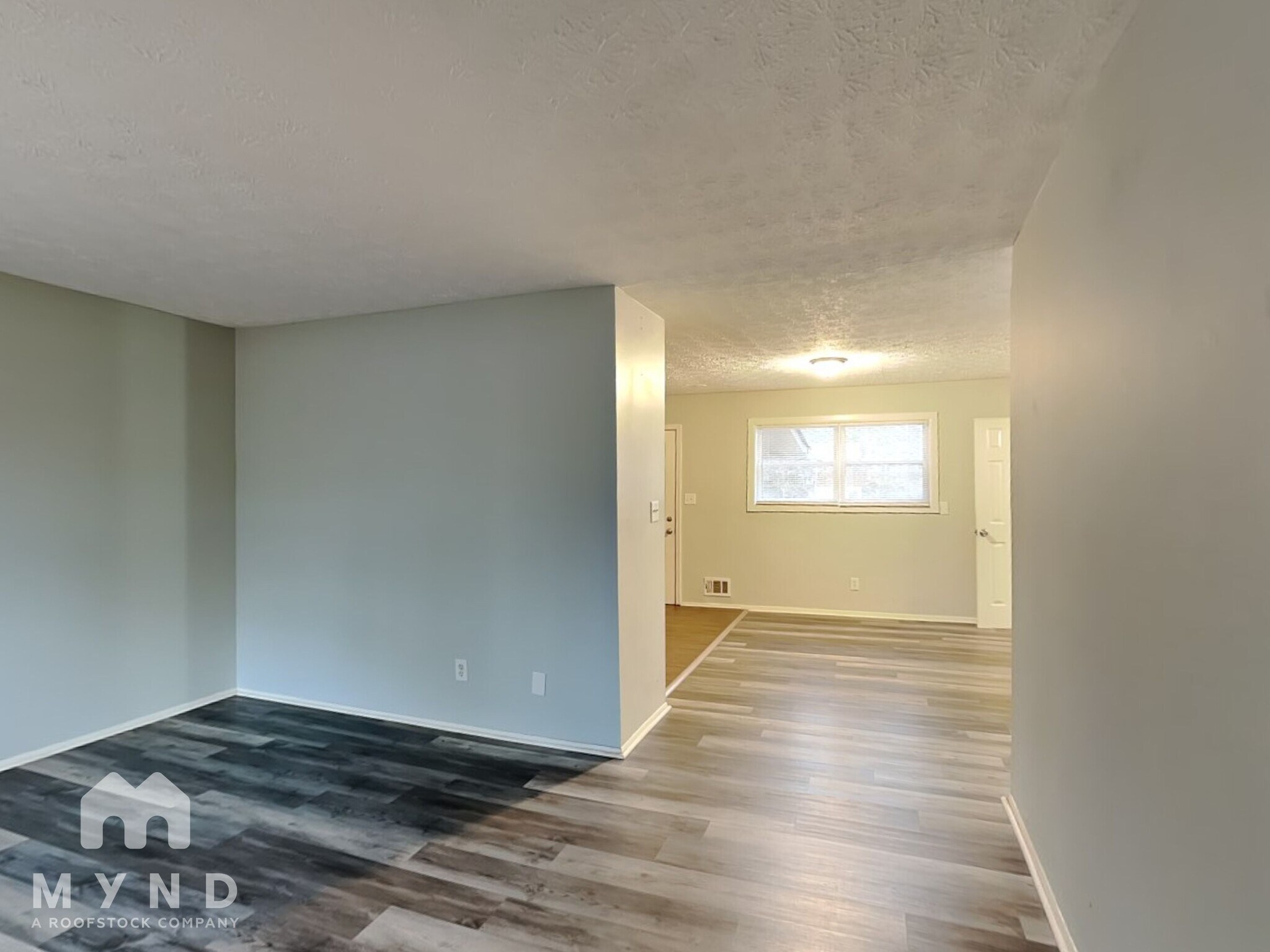 Building Photo - 5906 Pineglen Ct