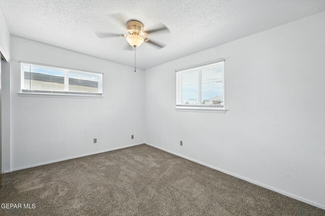 Building Photo - 5520 Edinburg Dr