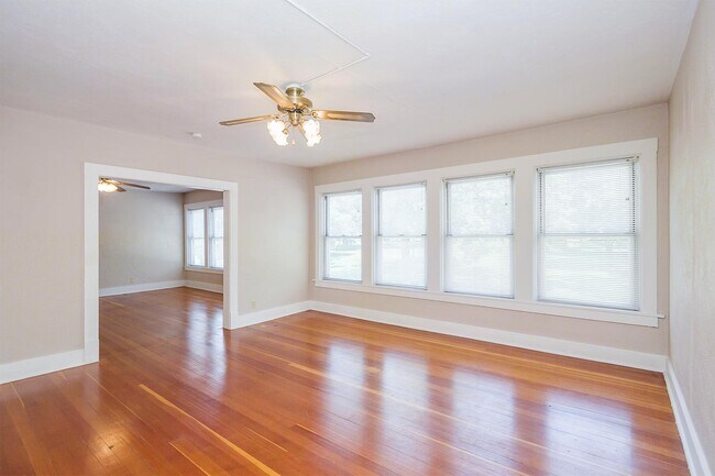 Primary Photo - 3843 S 48th St