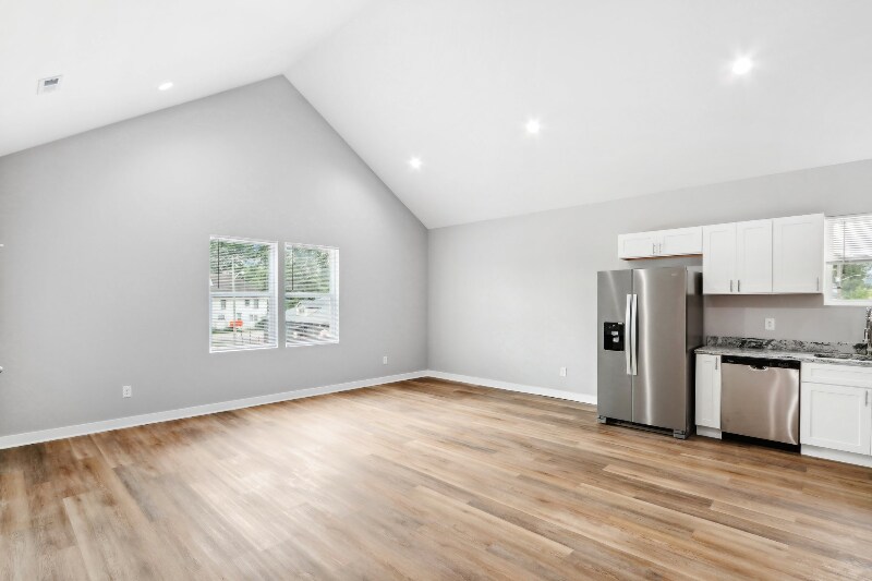 Building Photo - 2752 Guilford Ave