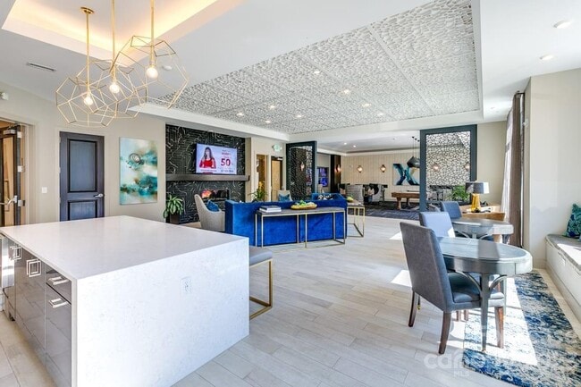 Building Photo - 9550 Community Commons Ln