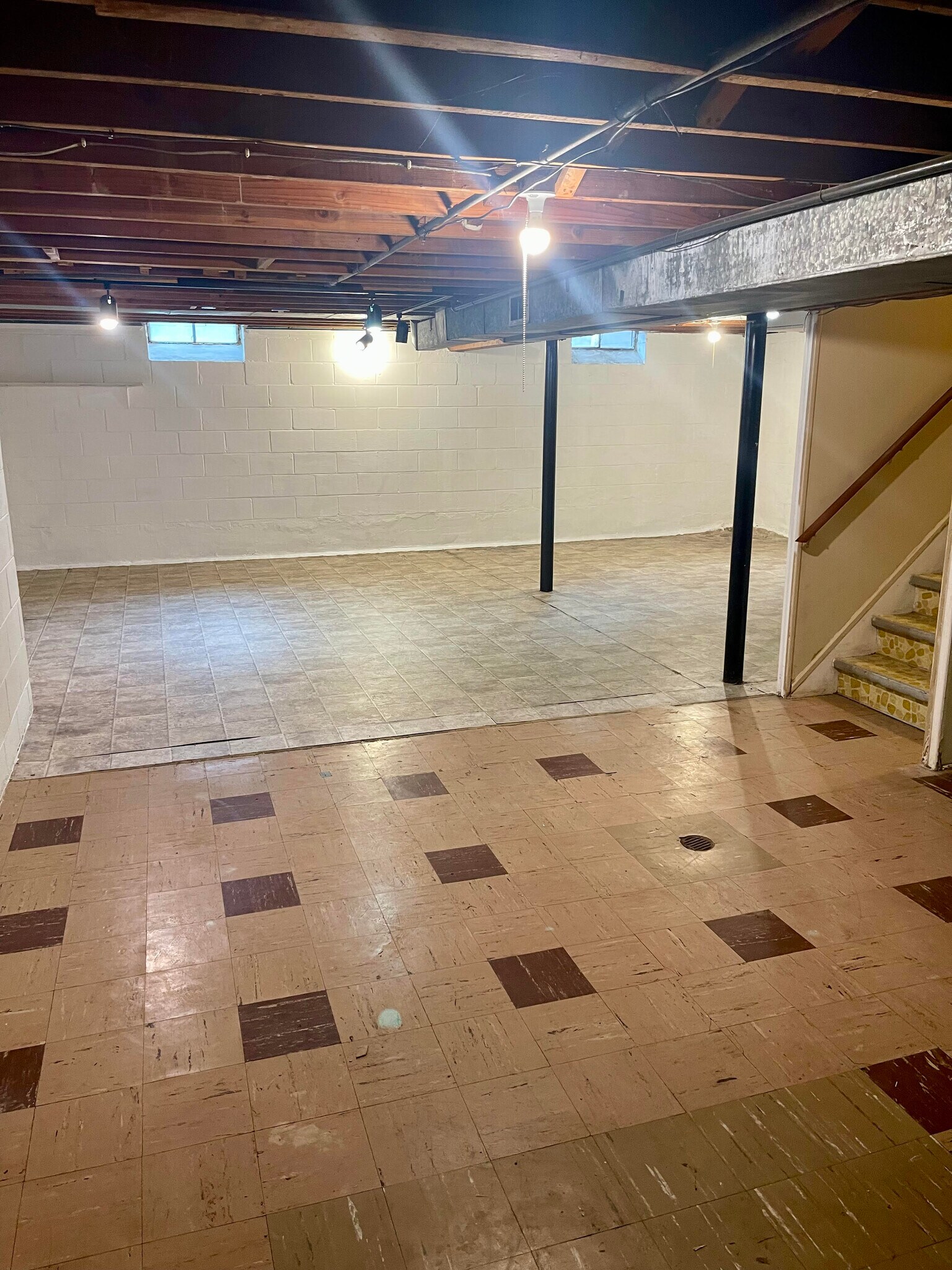 Building Photo - 21521 Benjamin St