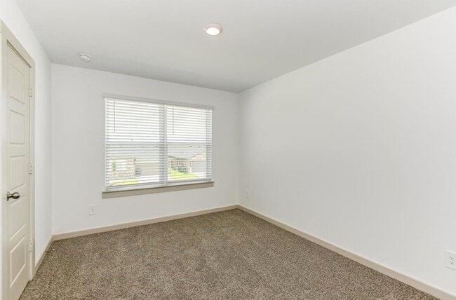 Building Photo - 7918 Brumly Ln