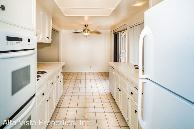 Building Photo - 4 br, 2 bath House - 5404 Coral Reef Ave.