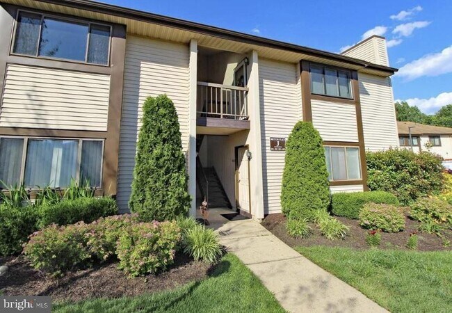 Primary Photo - 1003 Britton Pl