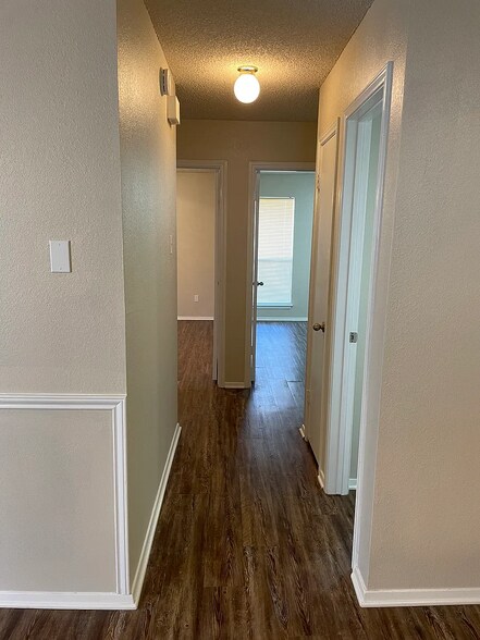 Building Photo - 306 Williams Rd