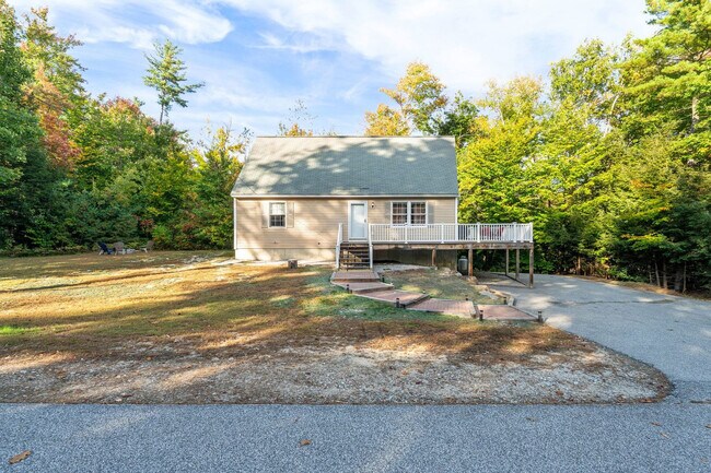 Building Photo - 291 Ash St