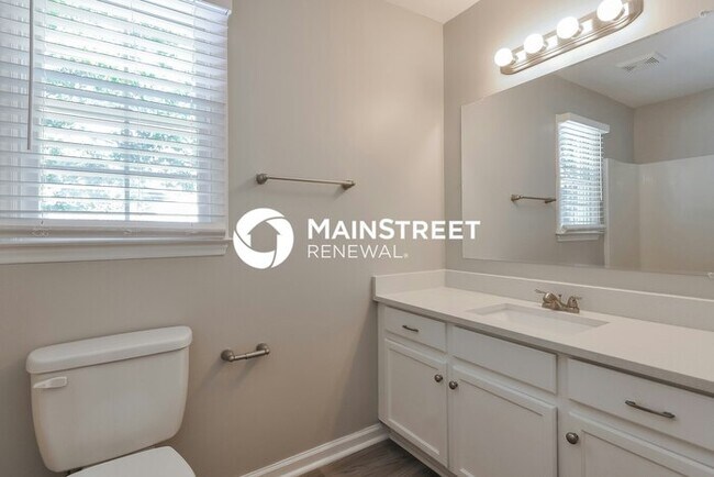 Building Photo - 3 Bedroom Pet-Friendly Home in Knightdale, NC with Main Street Renewal