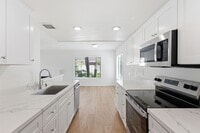 Building Photo - 15192 Moir Ct