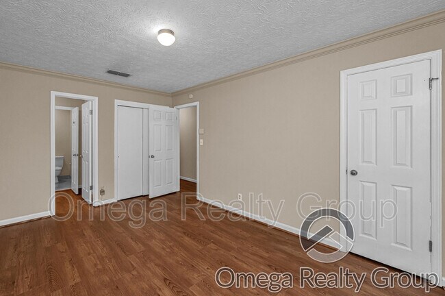 Building Photo - 1849 Young Farm Rd