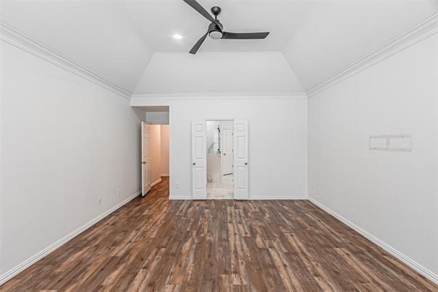 Building Photo - 805 Saratoga Dr