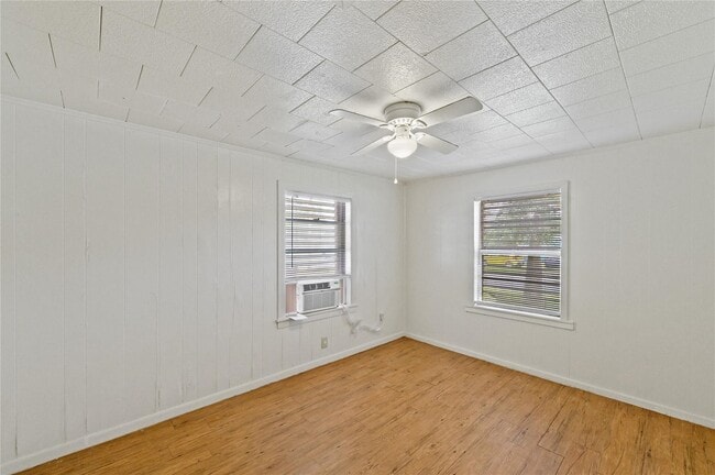 Building Photo - 6201 Park Ave