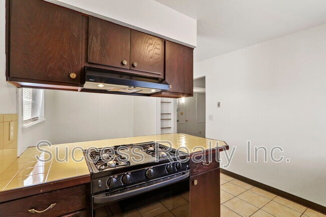 Building Photo - 5440 Viceroy Dr