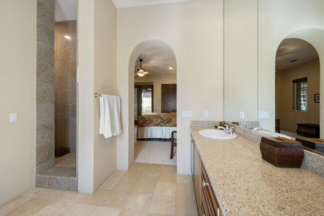 Building Photo - 56222 Village Dr