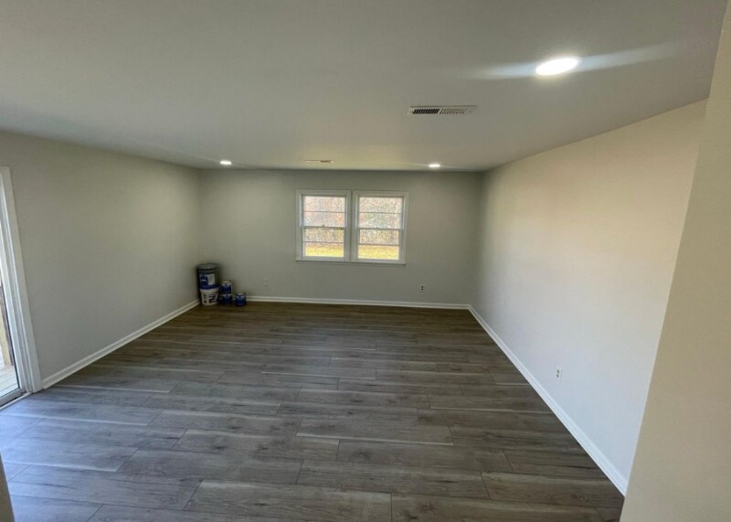 Building Photo - 1514 Glenridge Rd