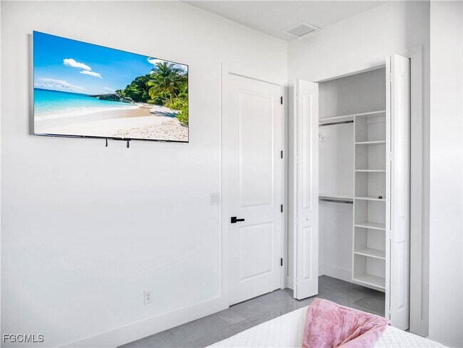 Building Photo - 319 Tropicana Parkway W