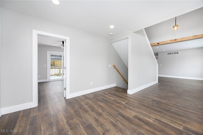 Building Photo - 3101 Wagoner St