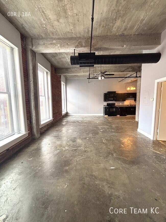 Building Photo - 500 Delaware St