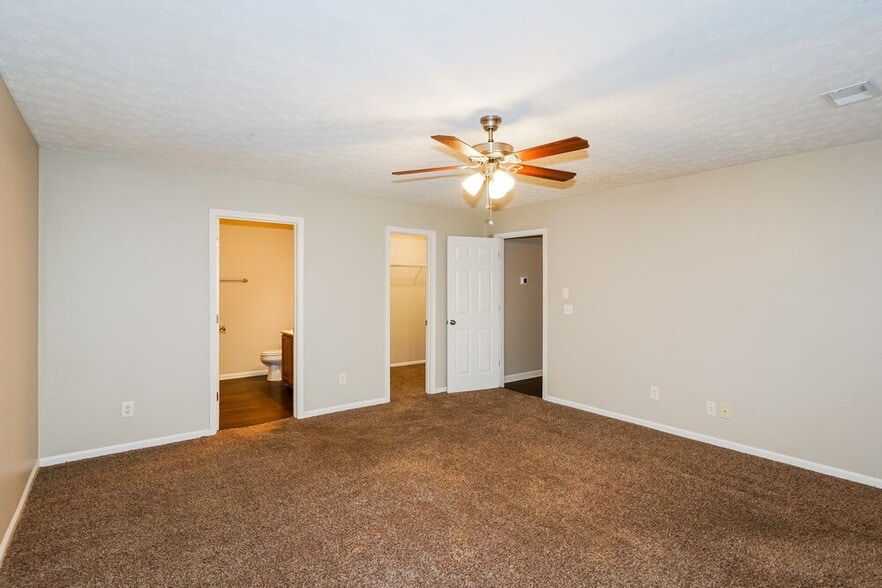 Building Photo - 3005 Fieldstone Ct