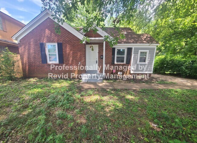 Building Photo - 714 Goodwyn St