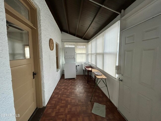 Building Photo - 1546 Upson Dr