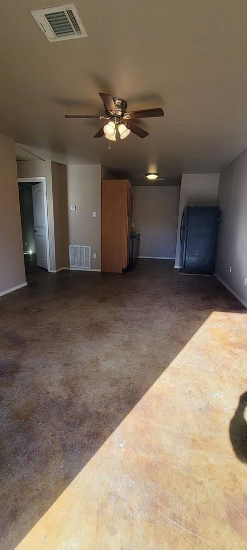 Building Photo - Newer Construction 2 bed/1 bath