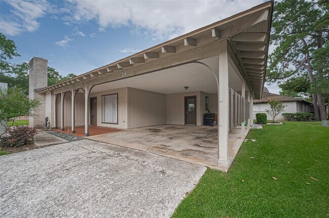 Building Photo - 24 Champions Colony E