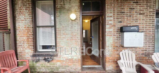 Building Photo - 2415 S 10th St