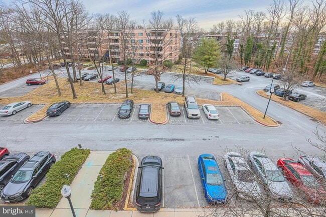 Building Photo - 2903 Fallstaff Rd