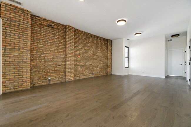 Building Photo - 06 - Mil 1371 LLC