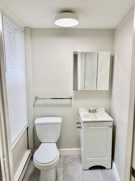 Building Photo - 1302 N Randolph St