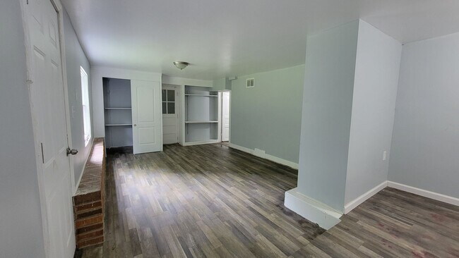 Building Photo - 4515 River Ridge Rd