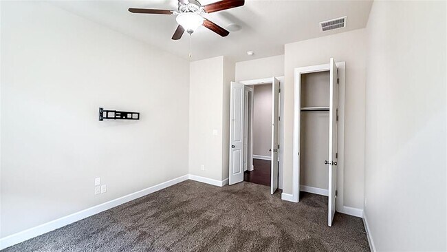 Building Photo - 184 Fort Cobb Way