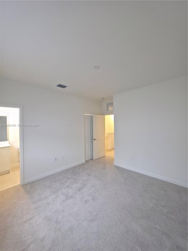 Building Photo - 35687 SW 178th Ct