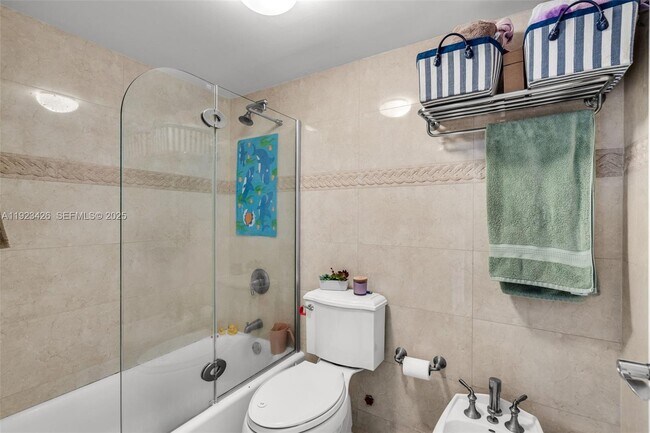 Building Photo - 255 Galen Dr