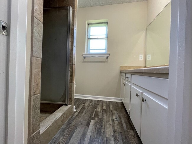 Building Photo - 4/2/2 North Richland HIlls