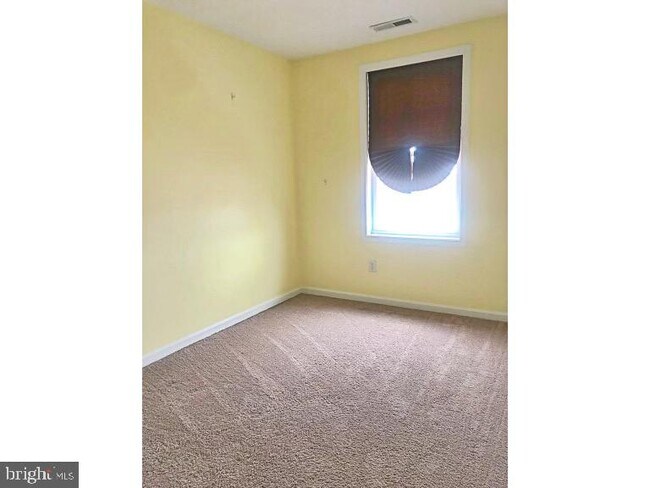 Building Photo - 23597 Linkside Dr
